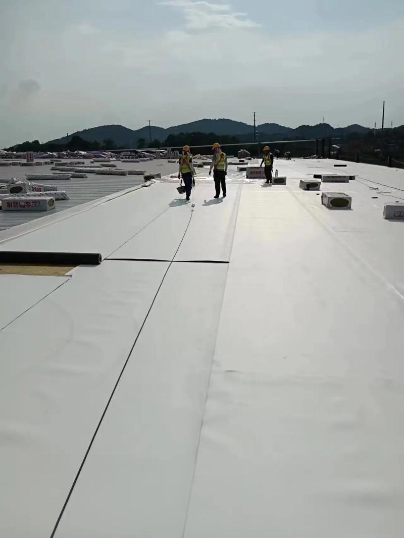 柔性鋼結(jié)構(gòu)屋面防水保溫施工安裝要點